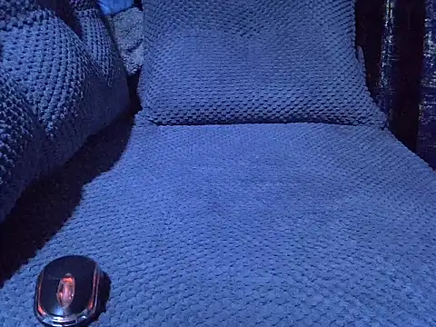 Lutyie online show from March 15, 2026, 11:00 pm