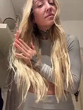 ElenaHaze online show from December 18, 2024, 8:09 am