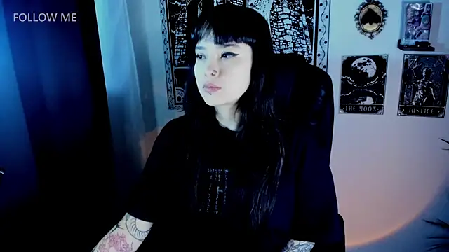 Demongirl6666 online show from January 7, 2026, 7:33 am