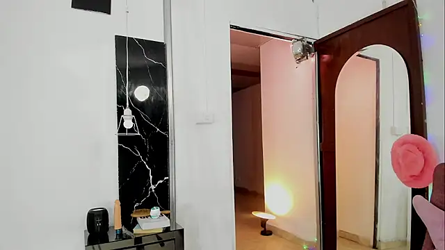 Jordyrodriiguez online show from November 8, 2025, 11:25 pm