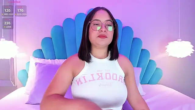 HannaKarson online show from February 19, 2025, 11:38 am