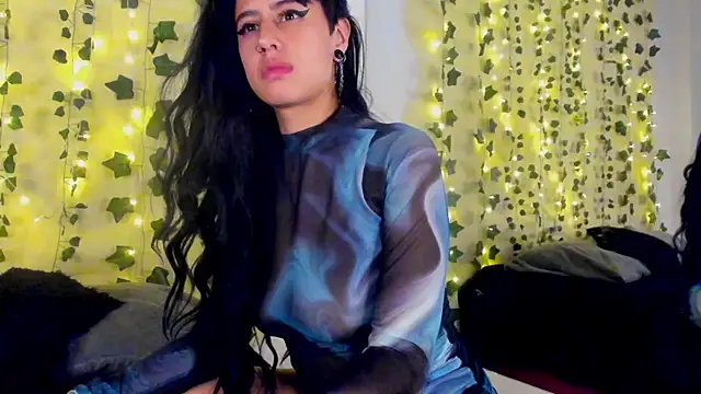 Snapshot of Natasha_Nasty2 chatting on February 4, 2025, 12:29 am Natasha Nasty2 online show from February 4, 2025, 12:29 am