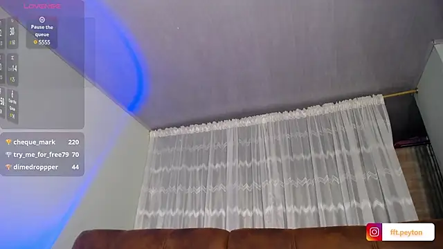 Snapshot of peyton_golden1 chatting on January 8, 2025, 6:09 am peyton golden1 online show from January 8, 2025, 6:09 am