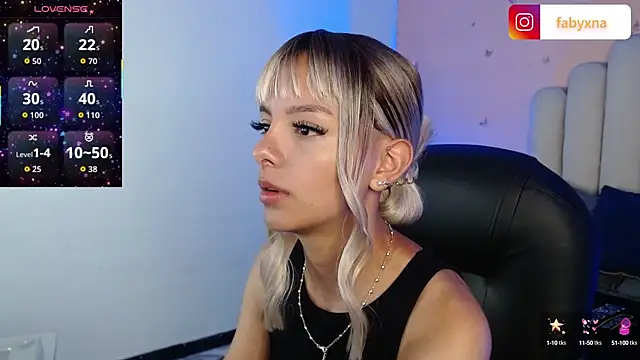 Snapshot of peyton_golden1 chatting on October 6, 2025, 3:48 am peyton golden1 online show from October 6, 2025, 3:48 am