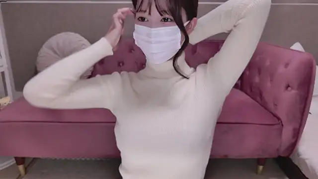 TsukasaSakai online show from December 16, 2024, 2:49 pm