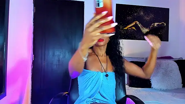 Snapshot of KimberlyBanks2 chatting on January 16, 2025, 10:21 am KimberlyBanks2 online show from January 16, 2025, 10:21 am