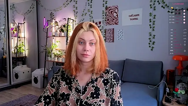 Snapshot of Your_Corvus chatting on May 13, 2026, 8:34 am Your Corvus online show from May 13, 2026, 8:34 am