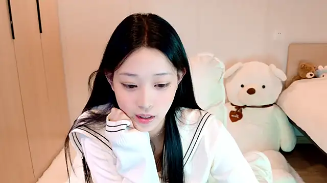 Snapshot of Xueb_J chatting on January 18, 2025, 12:47 pm Xueb J online show from January 18, 2025, 12:47 pm