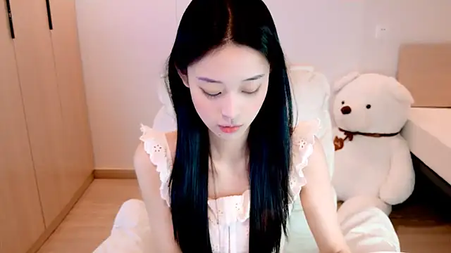 Snapshot of Xueb_J chatting on December 3, 2025, 12:25 pm Xueb J online show from December 3, 2025, 12:25 pm