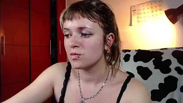 NEXT DOOR GIRL  online show from September 25, 2025, 10:35 pm