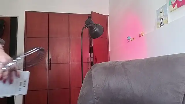 Snapshot of NEXT_DOOR_GIRL_ chatting on April 19, 2026, 1:10 pm NEXT DOOR GIRL online show from April 19, 2026, 1:10 pm