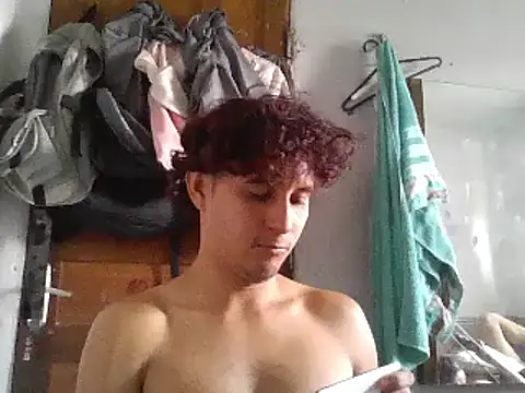 Snapshot of pedrodavid_ chatting on January 29, 2025, 7:32 pm pedrodavid  online show from January 29, 2025, 7:32 pm