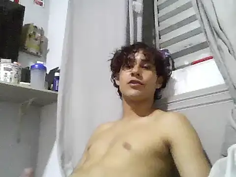 Snapshot of pedrodavid_ chatting on February 28, 2025, 3:15 am pedrodavid  online show from February 28, 2025, 3:15 am