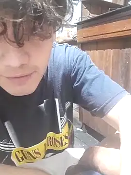 Snapshot of pedrodavid_ chatting on September 19, 2025, 4:03 am pedrodavid  online show from September 19, 2025, 4:03 am