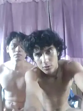 Snapshot of pedrodavid_ chatting on November 3, 2025, 7:04 pm pedrodavid  online show from November 3, 2025, 7:04 pm