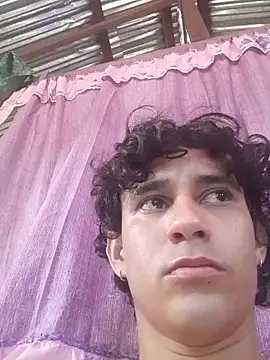 pedrodavid  online show from November 28, 2025, 1:14 pm