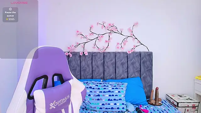 Sophiee Velvet online show from June 12, 2026, 2:05 pm