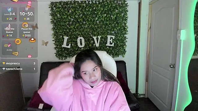 Enma  clark online show from December 23, 2024, 7:17 am