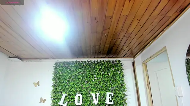 Enma  clark online show from January 28, 2025, 7:21 pm