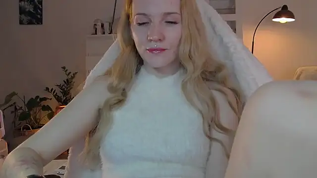 Snapshot of ginger_vi chatting on February 25, 2025, 12:14 am ginger vi online show from February 25, 2025, 12:14 am