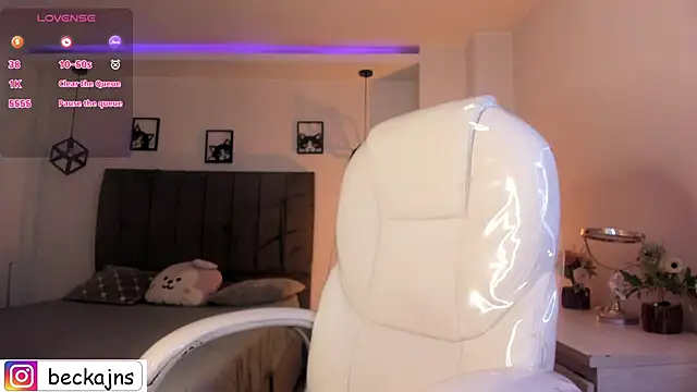 Beck jones online show from November 8, 2025, 3:45 pm