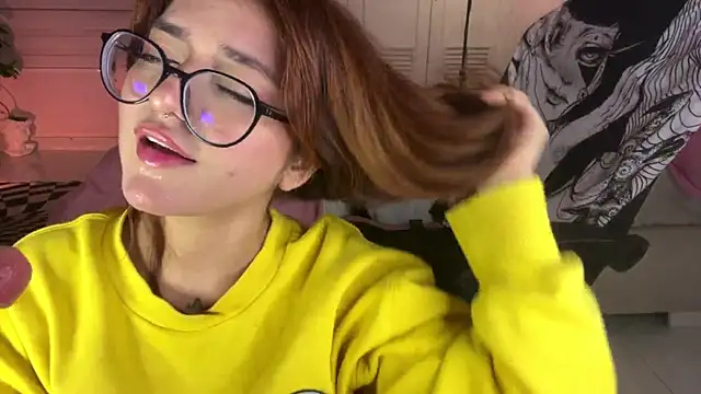 Snapshot of SweetJennaa chatting on March 8, 2025, 7:16 am SweetJennaa online show from March 8, 2025, 7:16 am