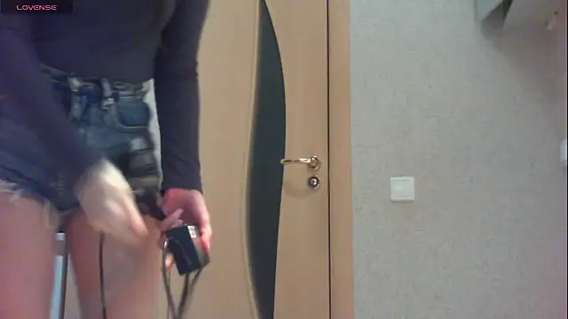 khu yam online show from November 23, 2025, 12:49 pm