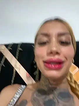 Zaratattoox online show from October 6, 2025, 6:55 am