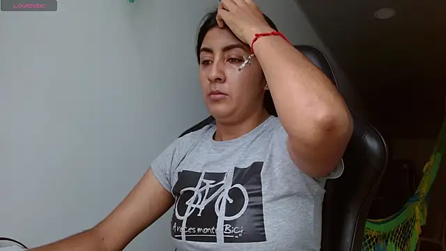 danna peterson1 online show from October 23, 2025, 7:56 pm