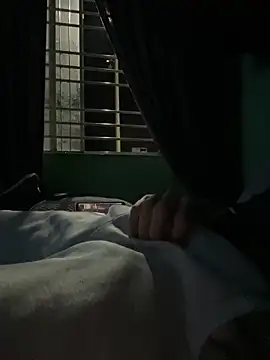 Snapshot of MephiticBermudas chatting on October 8, 2025, 3:15 am MephiticBermudas online show from October 8, 2025, 3:15 am