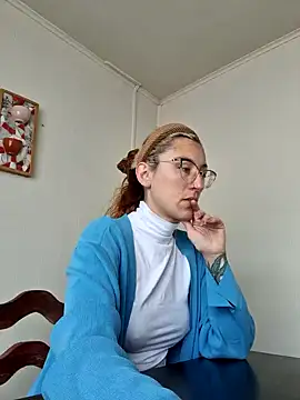 Snapshot of Afrania chatting on December 12, 2024, 4:10 pm Afrania online show from December 12, 2024, 4:10 pm