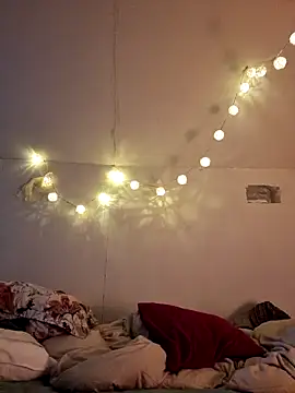 Snapshot of Afrania chatting on February 17, 2025, 1:04 am Afrania online show from February 17, 2025, 1:04 am