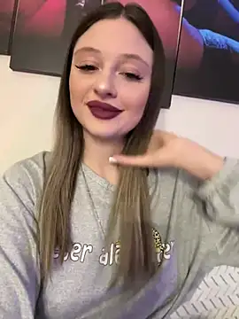 Kimsweet7 online show from January 24, 2025, 5:32 pm