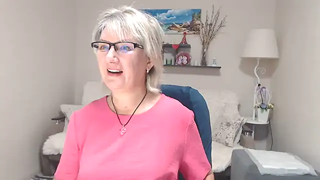 FleurMays online show from September 30, 2025, 5:34 am