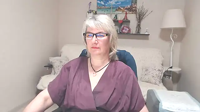 FleurMays online show from June 6, 2026, 4:50 am