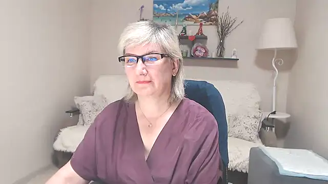 FleurMays online show from June 10, 2026, 5:18 am