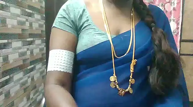 Snapshot of Hot_akshara chatting on December 1, 2024, 4:29 pm Hot akshara online show from December 1, 2024, 4:29 pm