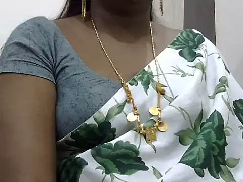 Snapshot of Hot_akshara chatting on September 9, 2025, 2:38 pm Hot akshara online show from September 9, 2025, 2:38 pm