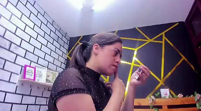 kathina giraldo online show from December 24, 2024, 2:01 pm