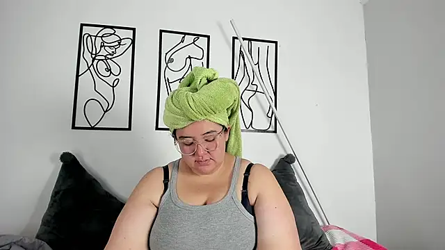 RubyPirsso18 online show from December 21, 2025, 7:21 pm