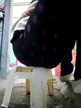 JasminePham online show from January 1, 2025, 12:53 am