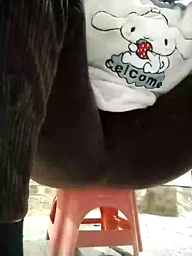 JasminePham online show from February 10, 2025, 4:30 am