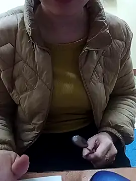 JasminePham online show from February 11, 2025, 7:12 am