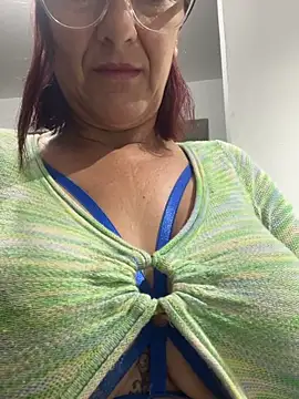 Snapshot of anastasia_and_jordan chatting on February 4, 2026, 9:04 am anastasia and jordan online show from February 4, 2026, 9:04 am