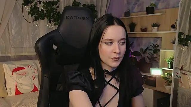 KiraLiLime online show from February 12, 2025, 9:54 pm