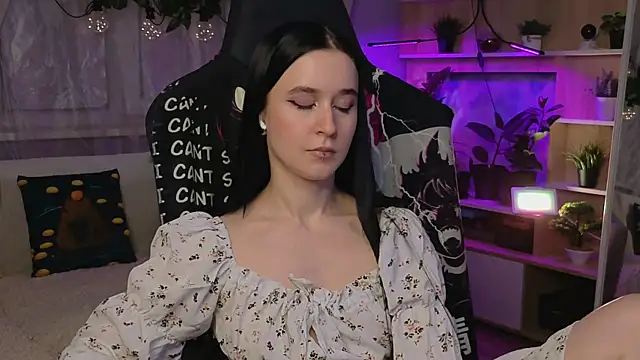 KiraLiLime online show from March 22, 2025, 9:42 pm