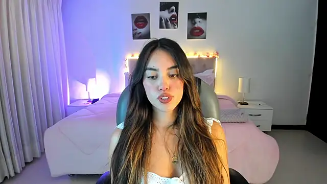 Snapshot of _Charlotte_evans_1 chatting on November 7, 2025, 12:21 am Charlotte evans 1 online show from November 7, 2025, 12:21 am