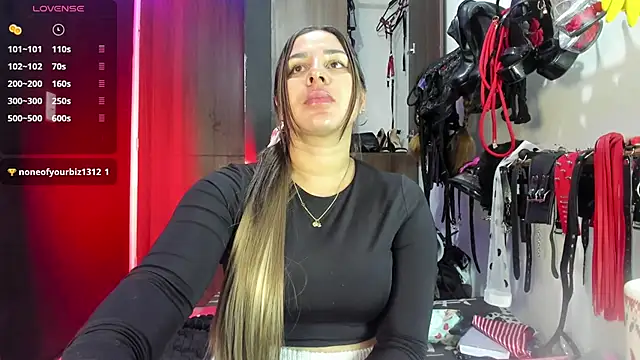 violet bdsmx online show from April 10, 2026, 8:46 pm