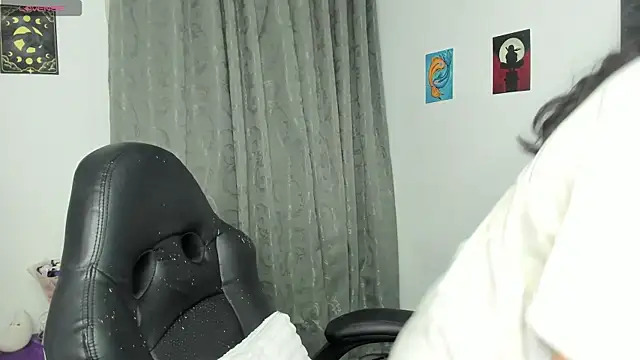 indra cam online show from June 5, 2026, 6:52 am