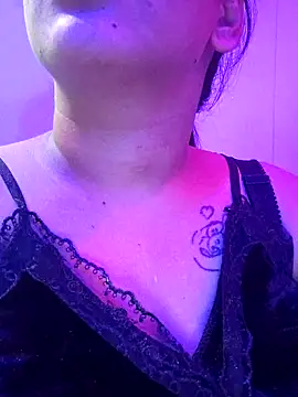 vadapavgirl online show from November 4, 2025, 8:13 am